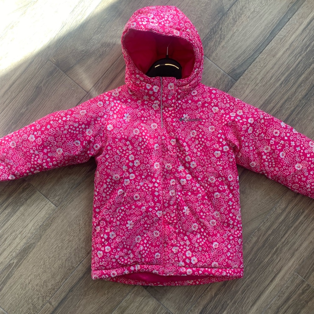 Columbia Girls Winter coat- worn last year for one ski trip (5days)